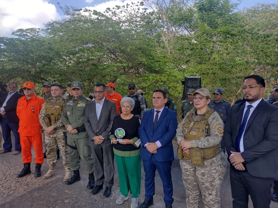 Regina Sousa na formatura da nova turma de operadores da Feisp