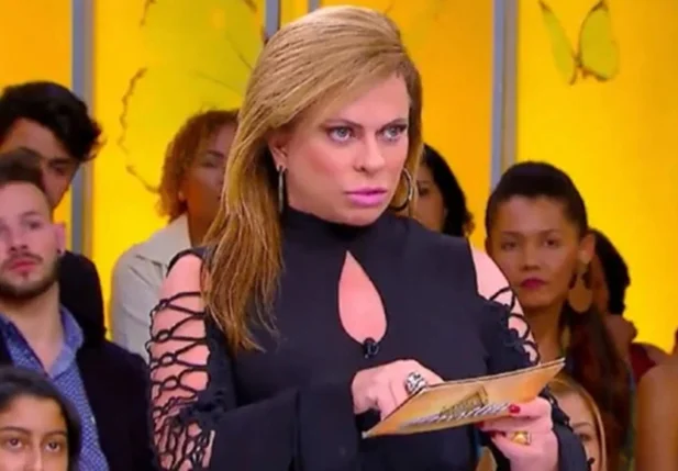 SBT manterá 'Casos de Família', apresentado por Cristina Rocha, em sua programação