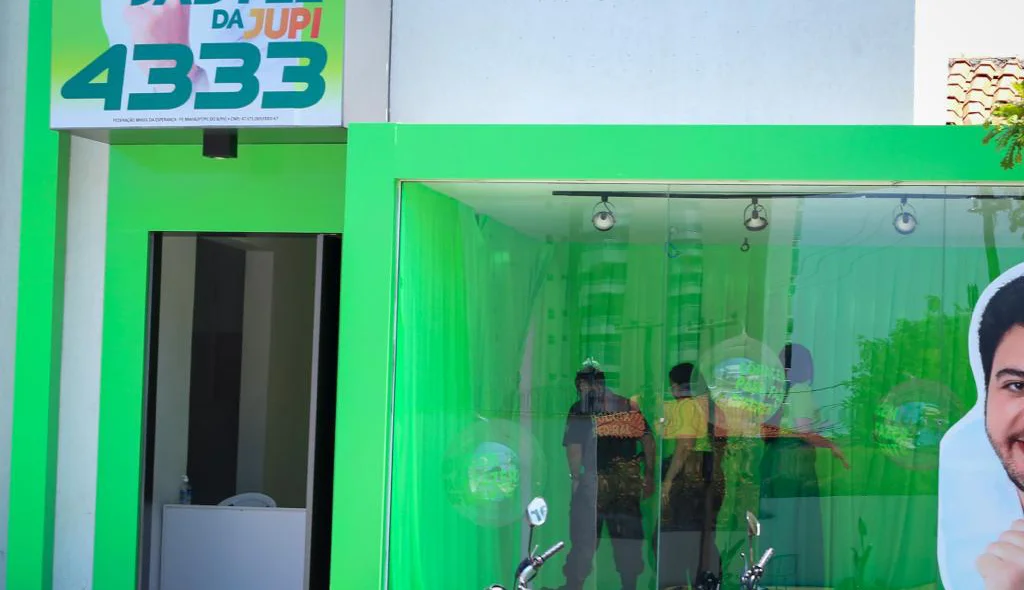 PF cumpriu mandado na sede de campanha do Jadyel Alencar