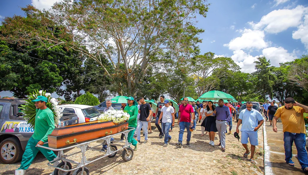 Sepultamento de Rafael Soares
