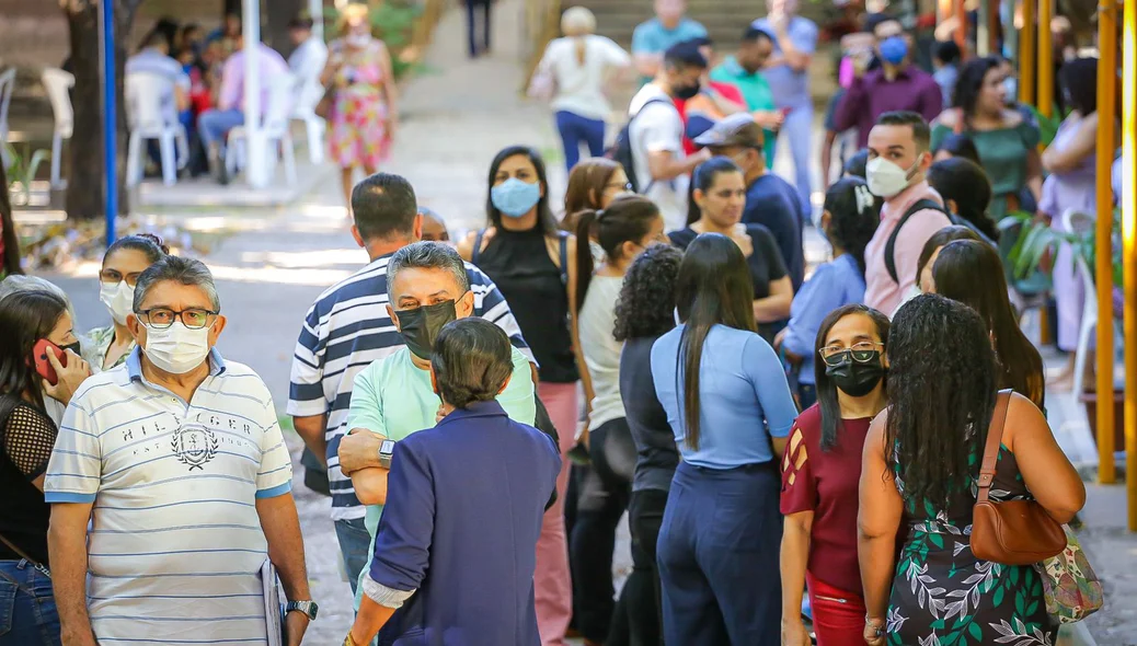 Servidores foram impedidos pela PF de entrar no prédio da Seduc