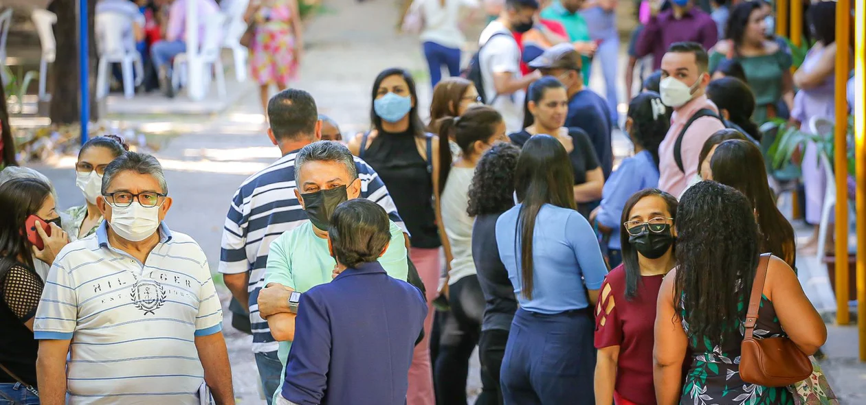 Servidores foram impedidos pela PF de entrar no prédio da Seduc