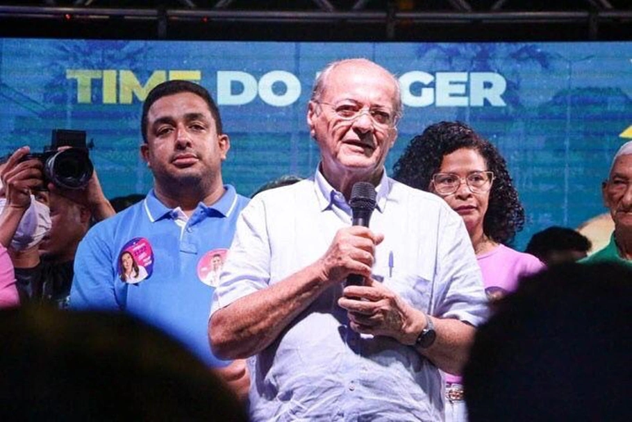 Sílvio Mendes faz discurso