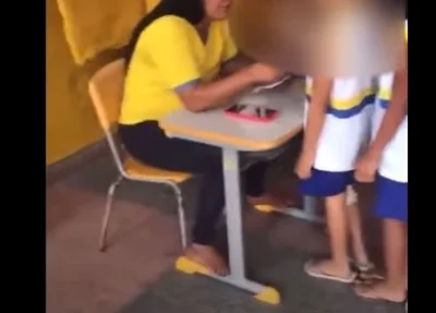 Simulação de votação em creche