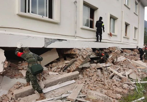 Terremoto na China mata pessoas em meio a novo lockdown para conter Covid