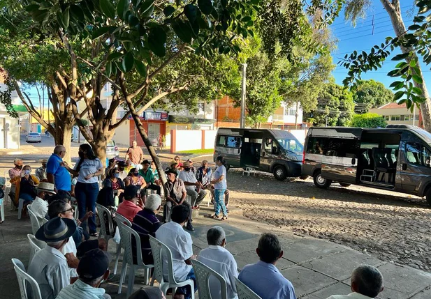 Triagem para mutirão da Catarata em Pedro II