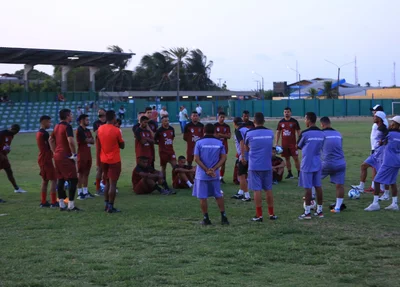 Valdomiro Ferreira passando orientação para seus atletas