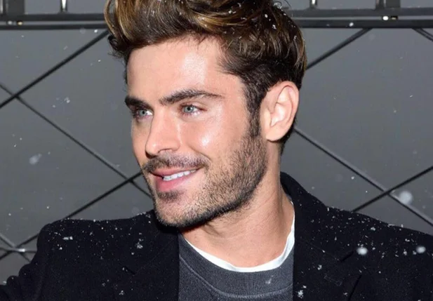 Zac Efron contou ter sofrido um acidente doméstico que mudou o seu rosto