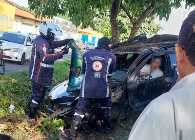 A motorista ficou levemente ferida e foi encaminhada ao HUT