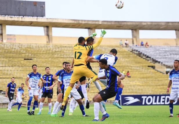A partida entre Altos e Parnahyba terminou no 0 a 0
