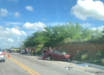 Acidente na BR-116 deixa cinco mortos
