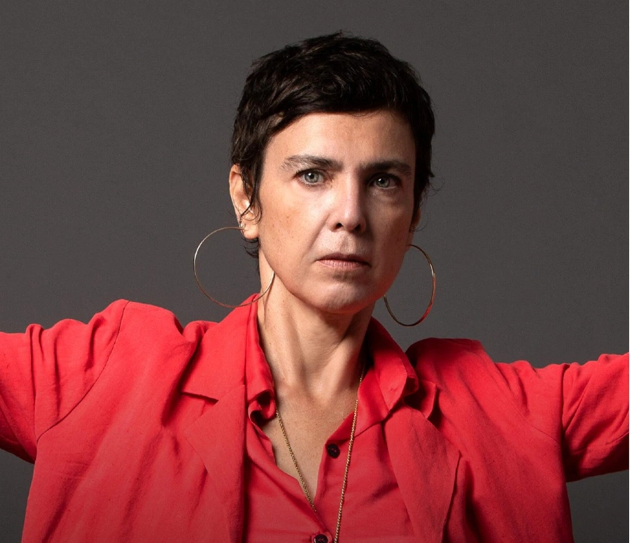 Adriana Calcanhoto