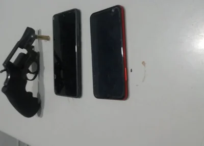 Arma de fogo apreendida com a dupla no Centro de Teresina