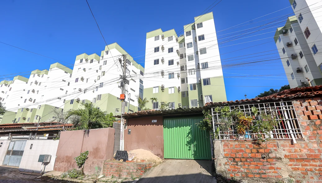 As casas ficam ao lado do condomínio Bosque Leste
