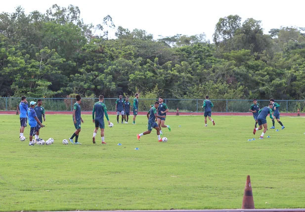 Atletas se preparando para o campeonato