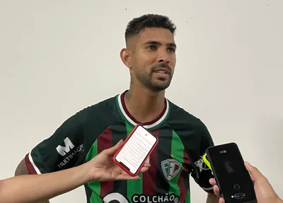 Augusto, atacante do Fluminense-PI