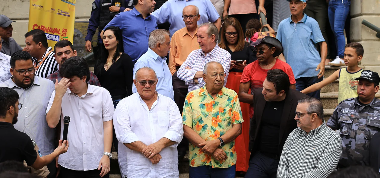Autoridades no lançamento do carnaval 2023