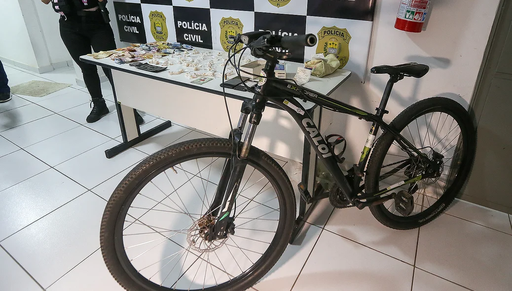 Bicicleta apreendida pela DEPRE