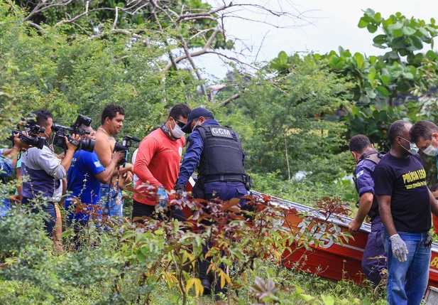 Bombeiros retiraram o corpo da água