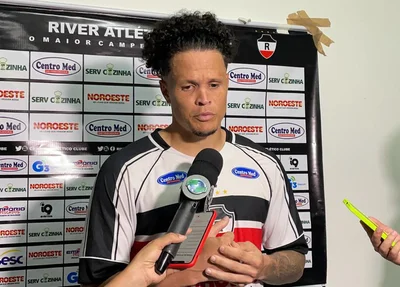 Buba, atacante do River