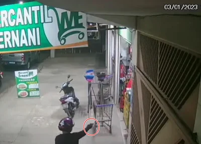Câmera flagra assalto em mercantil na Avenida Pinheiro Machado em Parnaíba
