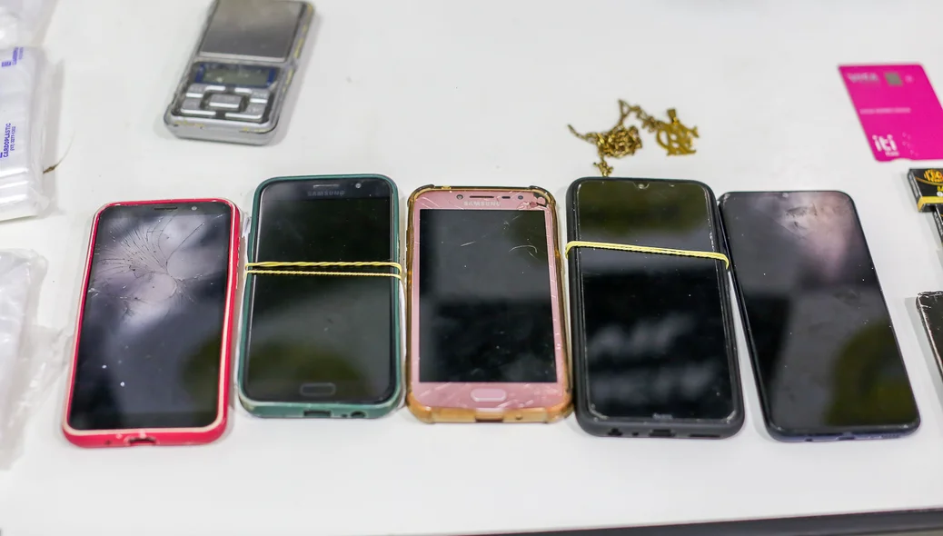 Celulares apreendidos