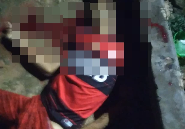 Corpo de jovem executado na Vila Dilma Rousseff, em Teresina