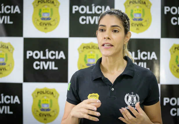 Delegada Nathalia Figueiredo fala sobre reconstituição do caso Débora Vitória