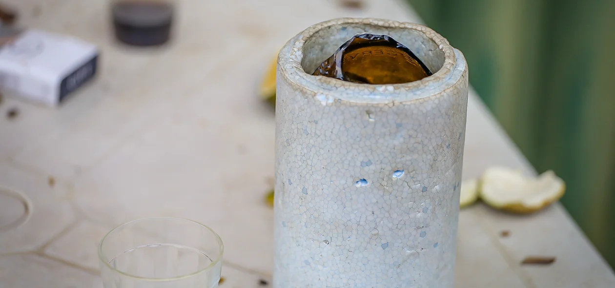 Disparos ainda atingiram garrafas de cerveja do bar