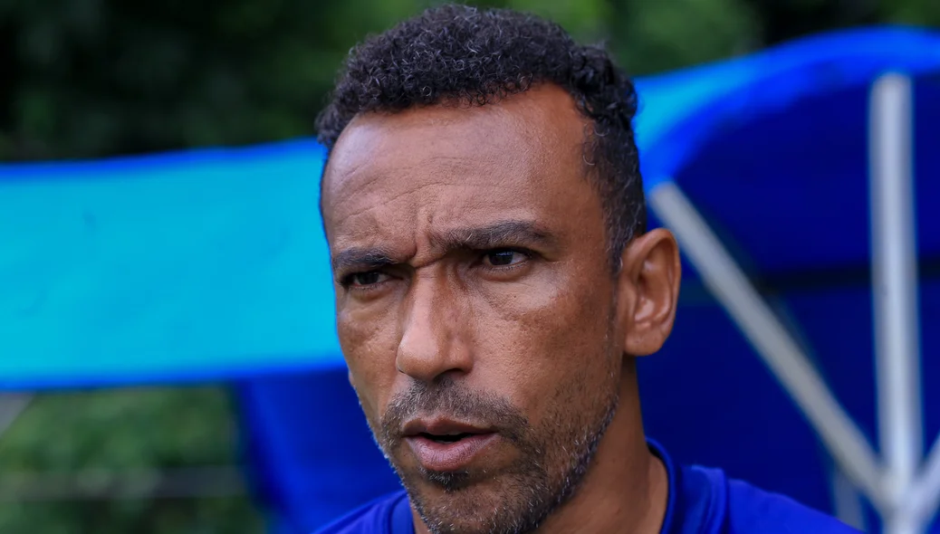 Eduardo, técnico do Fluminense-PI