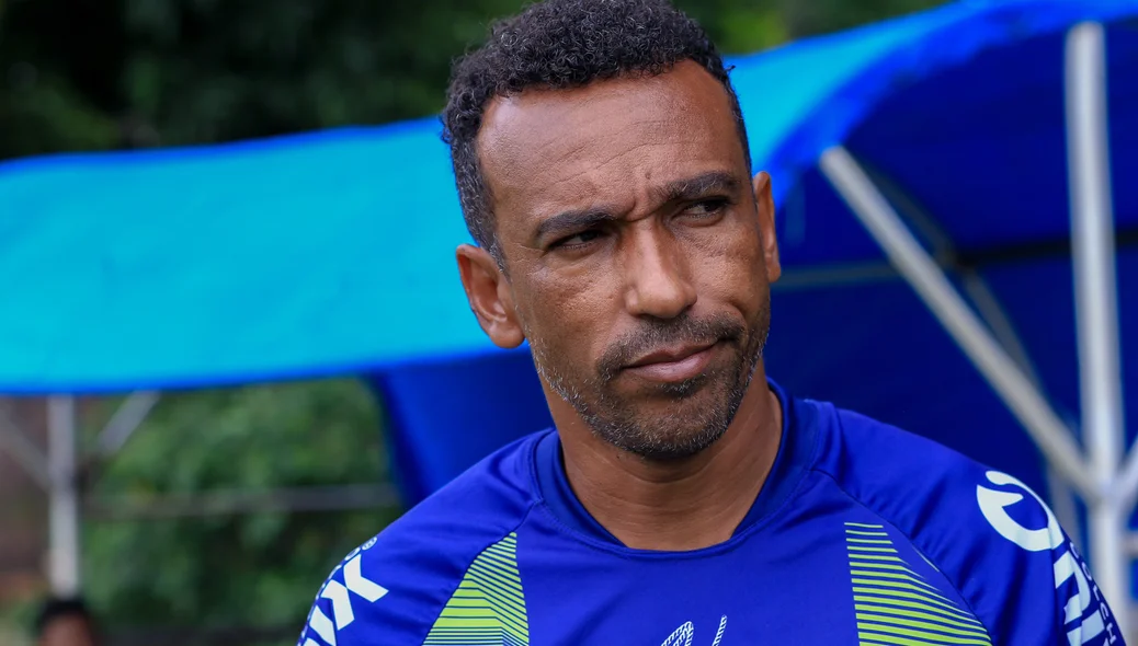 Eduardo, técnico do Fluminense-PI