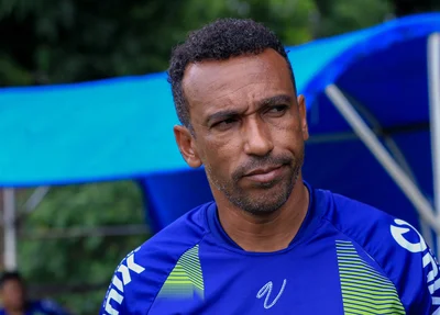 Eduardo, técnico do Fluminense-PI