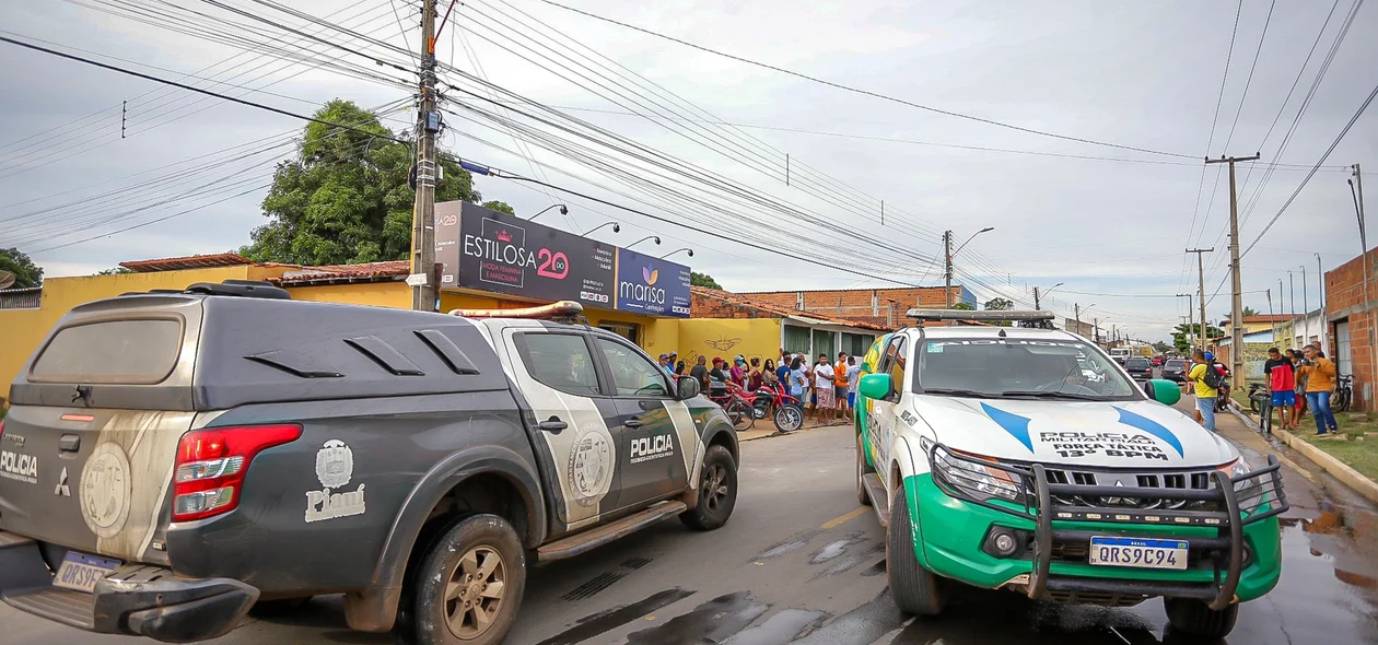 Equipe da perícia compareceu ao local