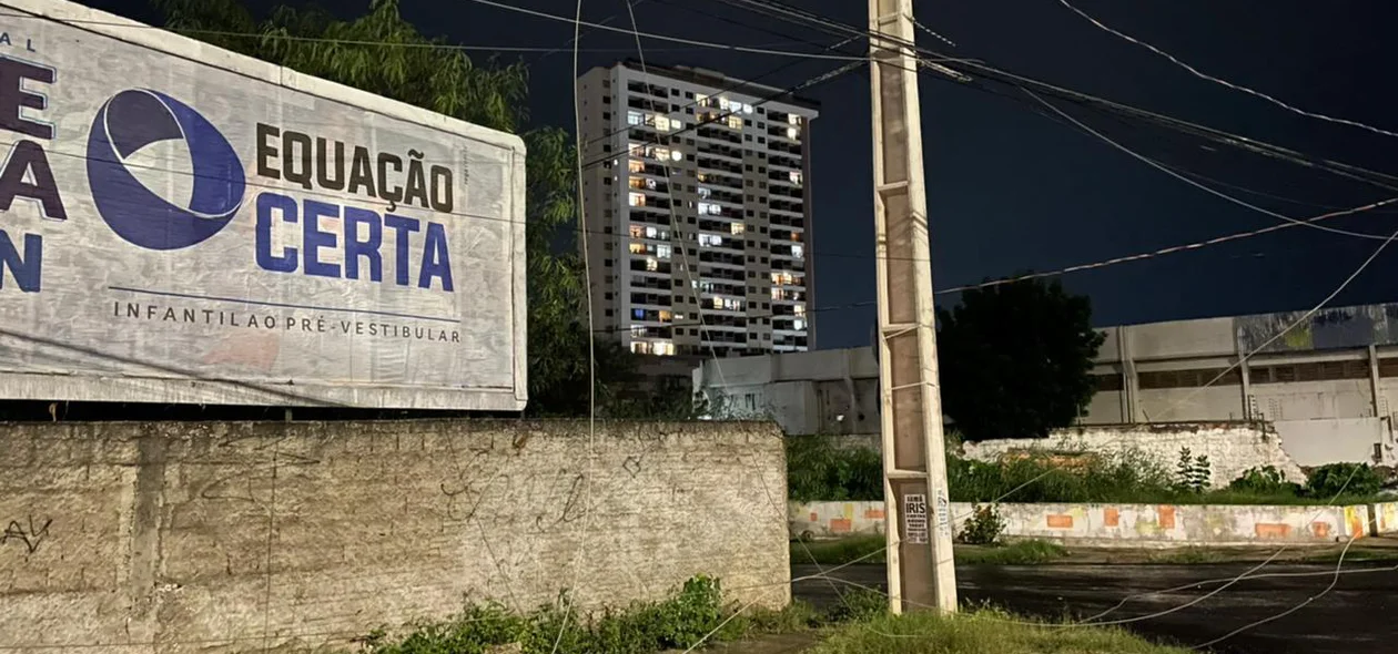 Fios de alta tensão caídos