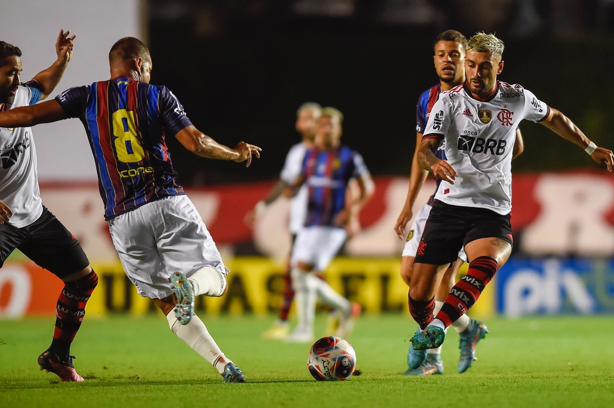 Flamengo e Madureira pelo Campeonato Carioca