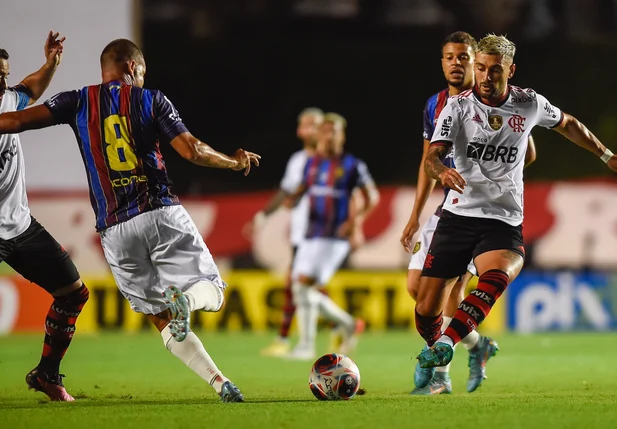 Flamengo e Madureira pelo Campeonato Carioca