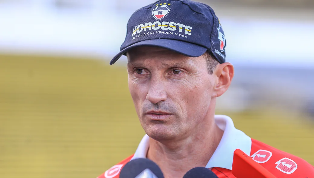 Gerson Gusmão, técnico do River-PI
