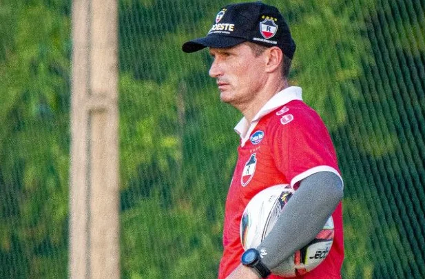 Gerson Gusmão, técnico do River
