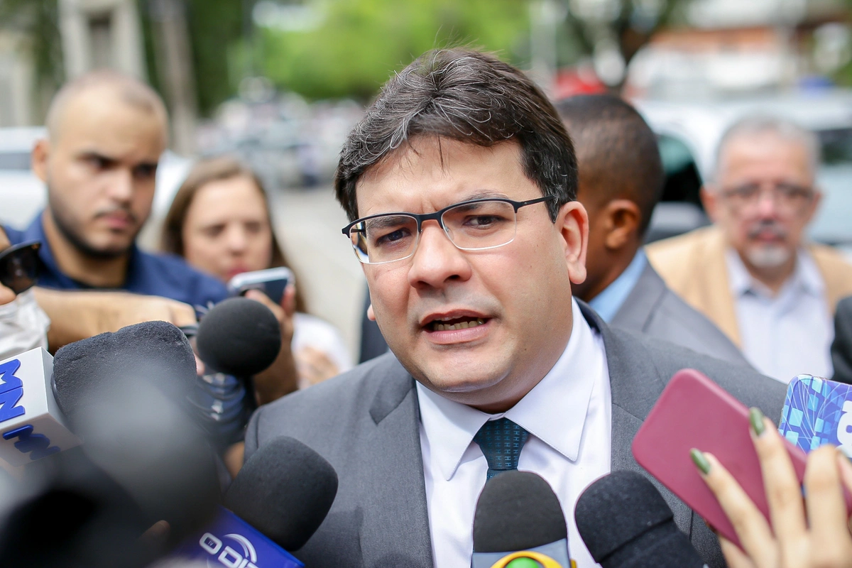 Governador Rafael Fonteles falou com a imprensa sobre metas e estratégias do Governo