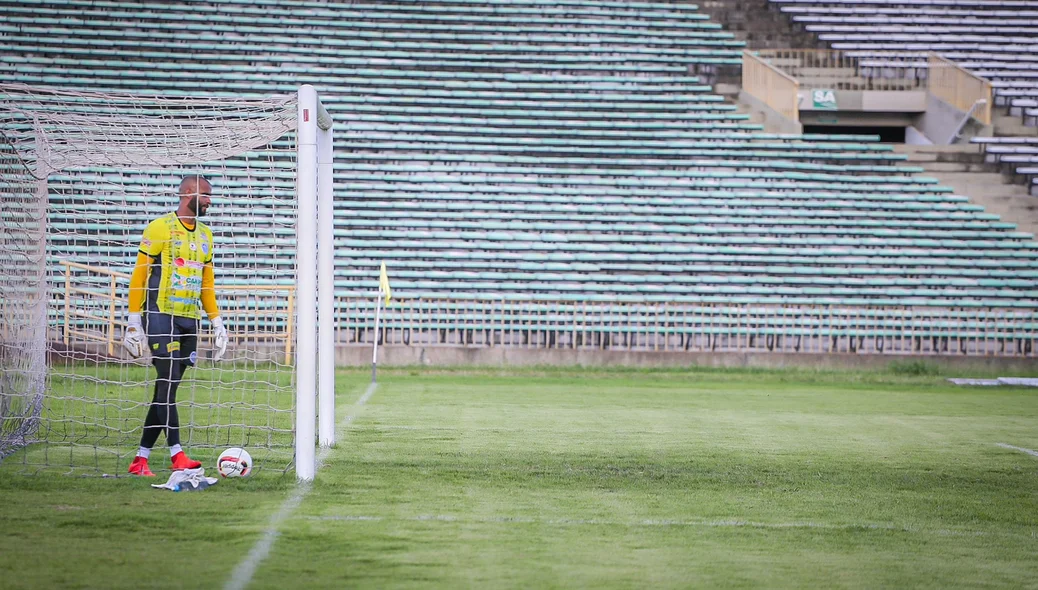 Gustavo Henrique, goleiro do Comercial