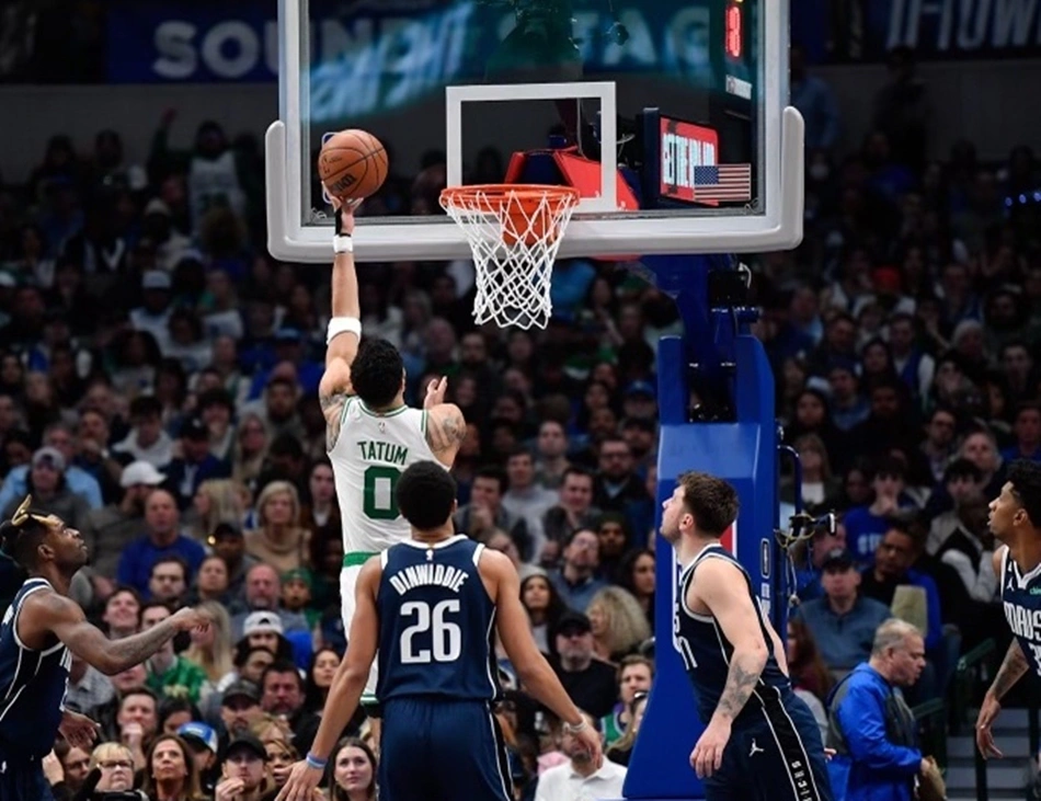 Jayson Tatum fez triplo-duplo e foi o cestinha da partida com 29 pontos