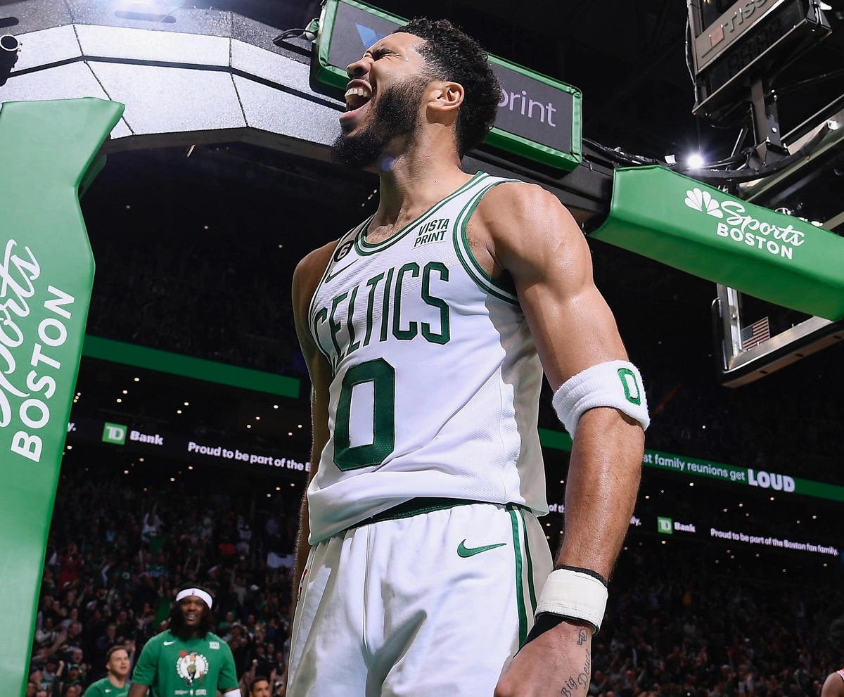 Jayson Tatum foi o cestinha da partida com 32 pontos