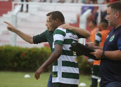 Joelson atuou durante 24 minutos diante do 4 de Julho