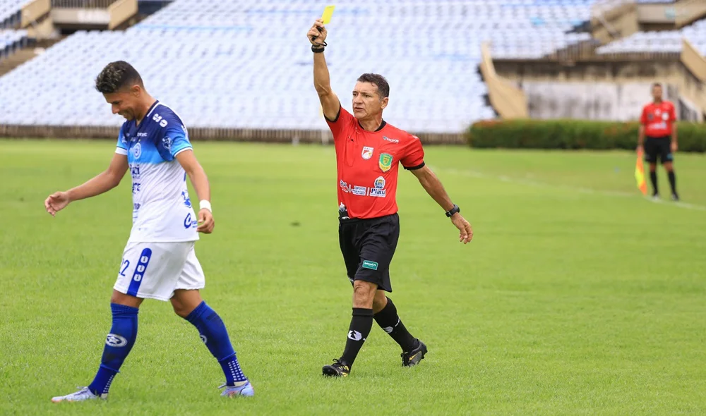 Jogador do Parnahyba recebeu cartão amarelo