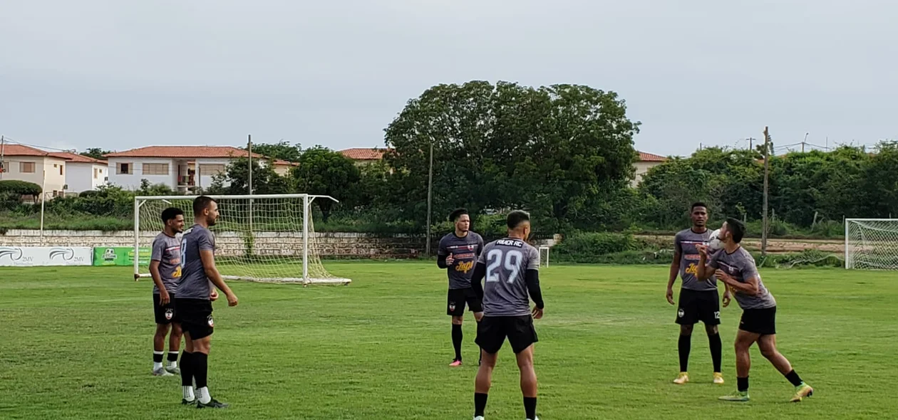 Jogadores do River antes do treino