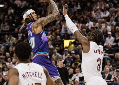 Jordan Clarkson foi o maior pontuador da equipe do Utah Jazz, com 32 pontos