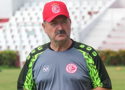 Leandro Campos, técnico do 4 de Julho