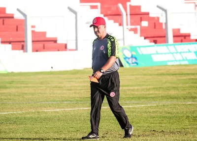 Leandro Campos, técnico do 4 de Julho