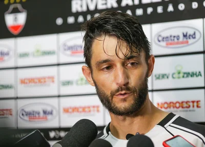 Maicon, lateral do River