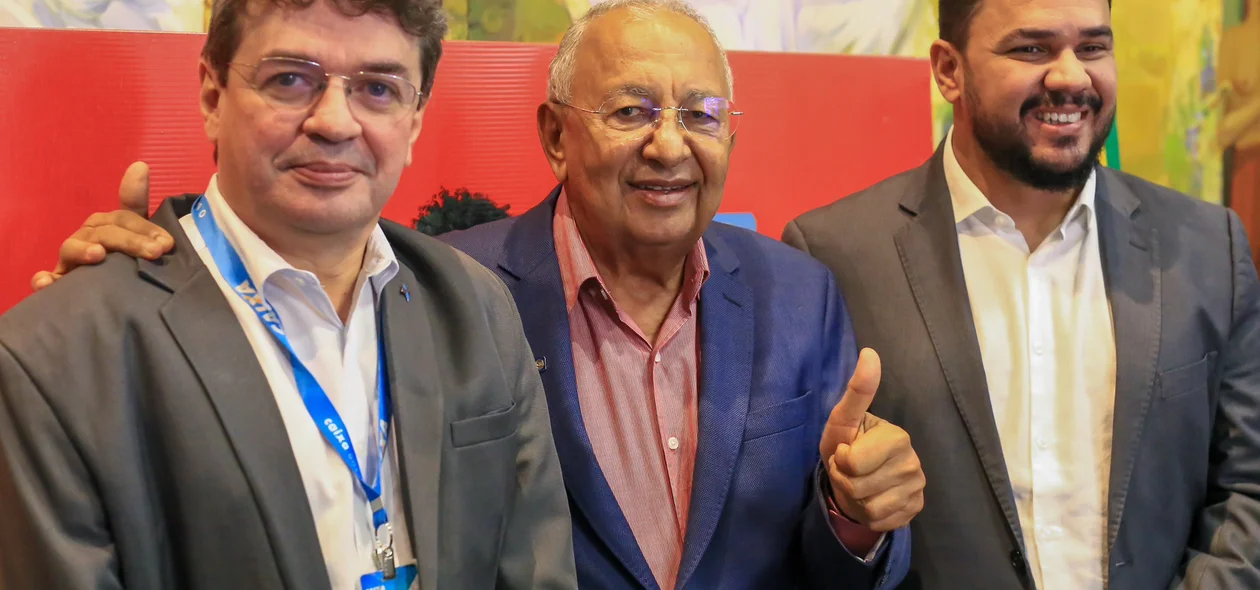 Marcelo Diniz ao lado do prefeito de Teresina e Welton Bandeira